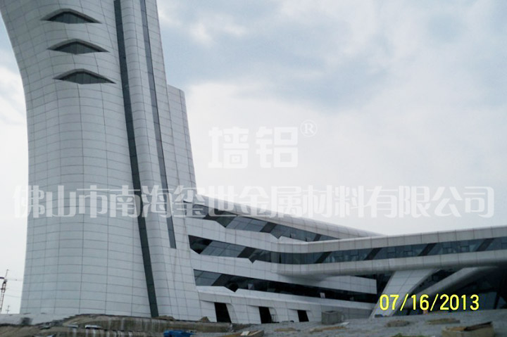 常德三馆三中心